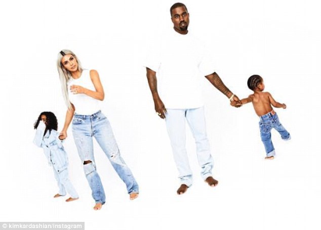 4762F0C500000578 5186541 At last After days of teasing Kanye West 40 has finally made his m 15 1513450462101